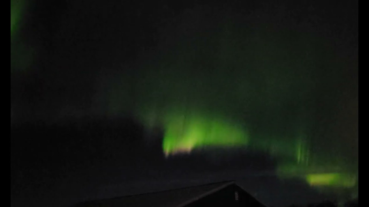 지붕위 오로라 #오로라 #캐나다 #aurora #Canada #northernlight# 치유 #healing #travel #nature #여행 #캐나다