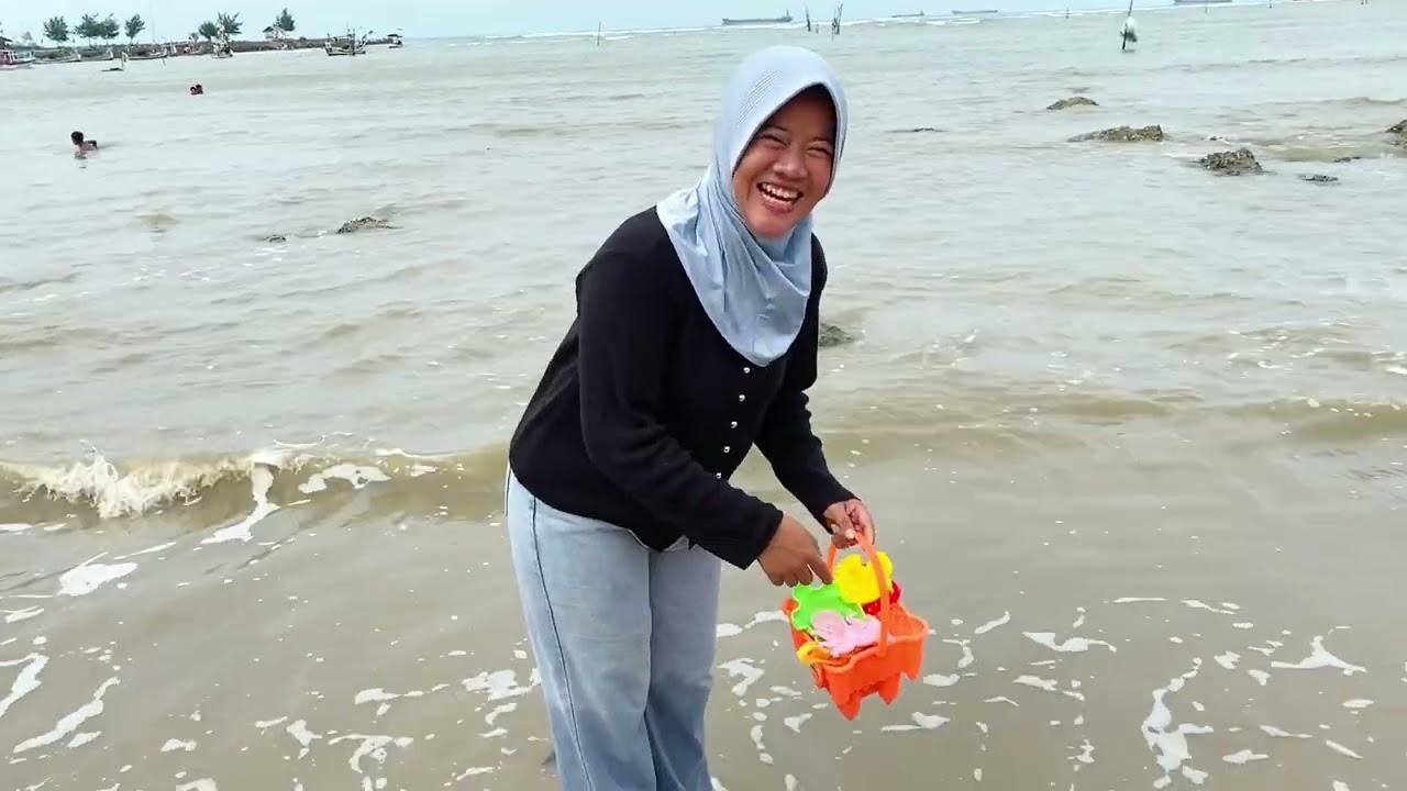 Pantai Putri Klayar Lamongan, masih belum banyak orang tau keindahannya