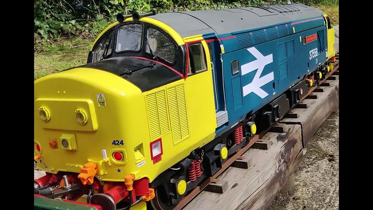 Building a Class 37 Loco