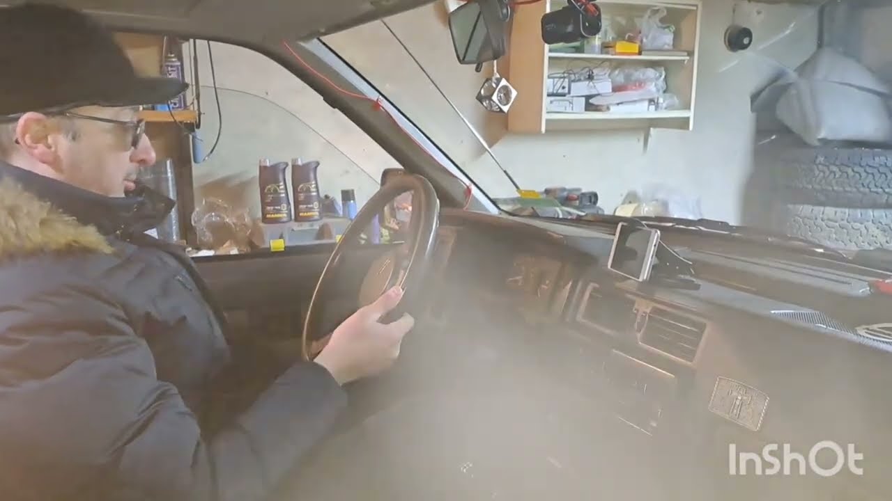 Держатель телефона на Nissan Terrano WD21. 
