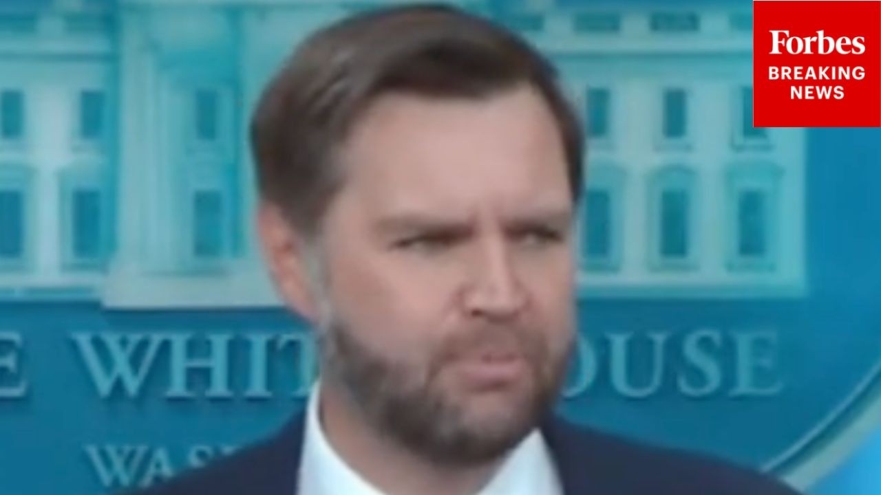 Вэнса спросили, возможно ли принять закон Save America Act вместе с продлением полномочий FISA
