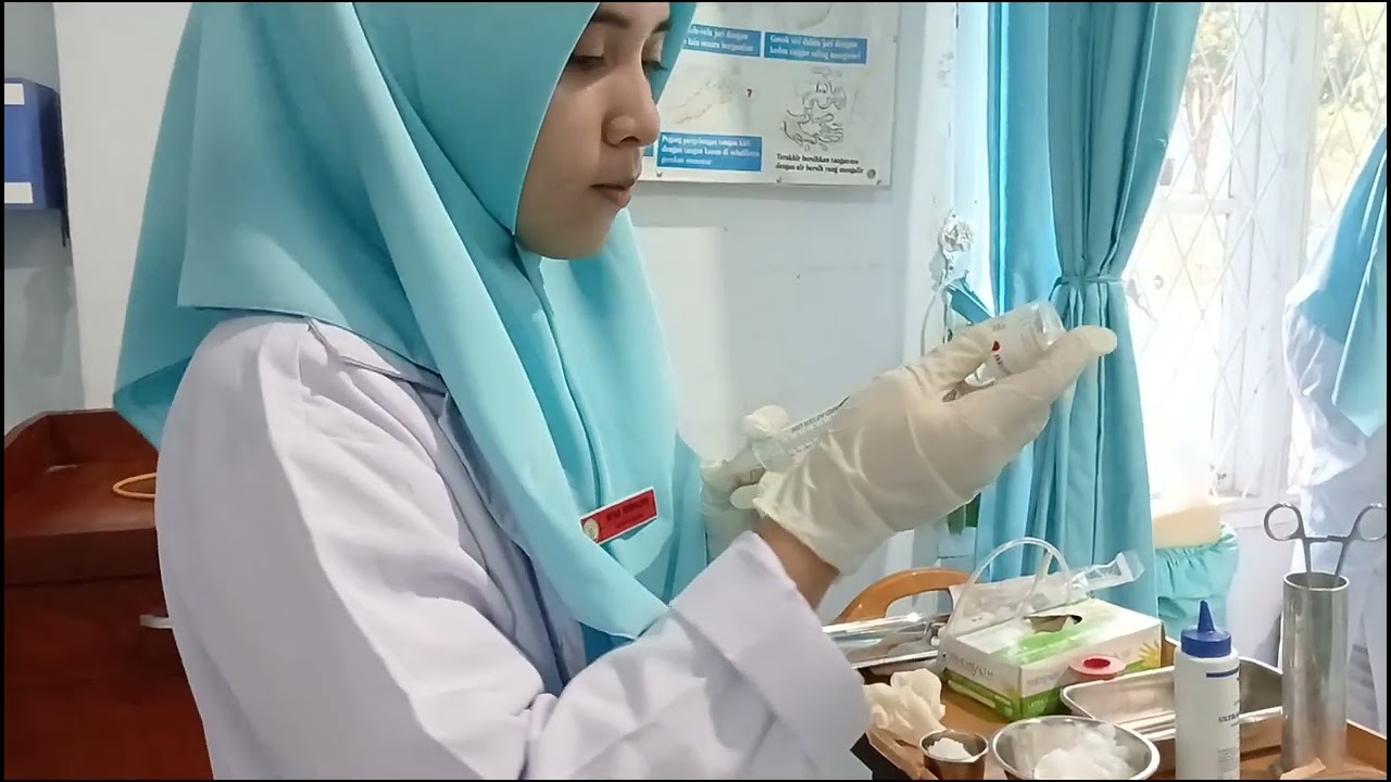 CARA PEMASANGAN KATETER PADA WANITA  (Intan nurpazira Stikes bis sungai penuh)