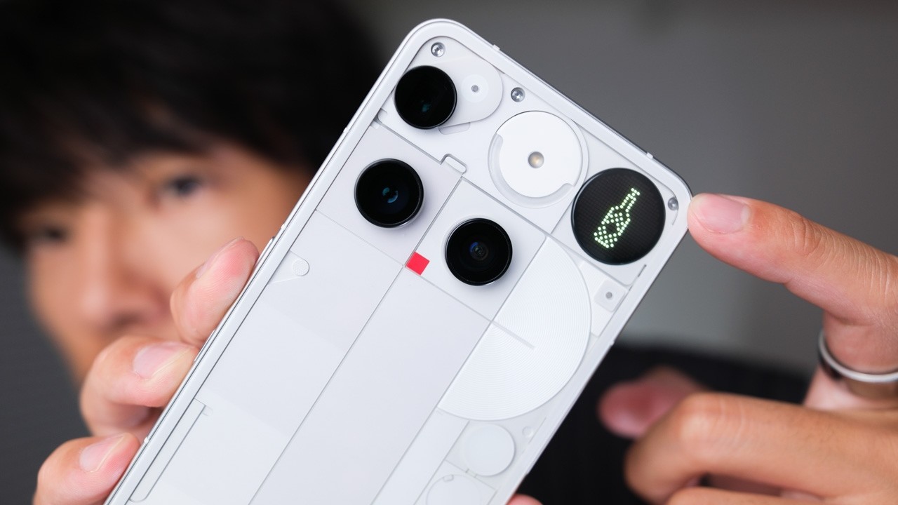 スマホはスペックだけじゃない。Nothing Phone (3)が示す新しい選択肢。