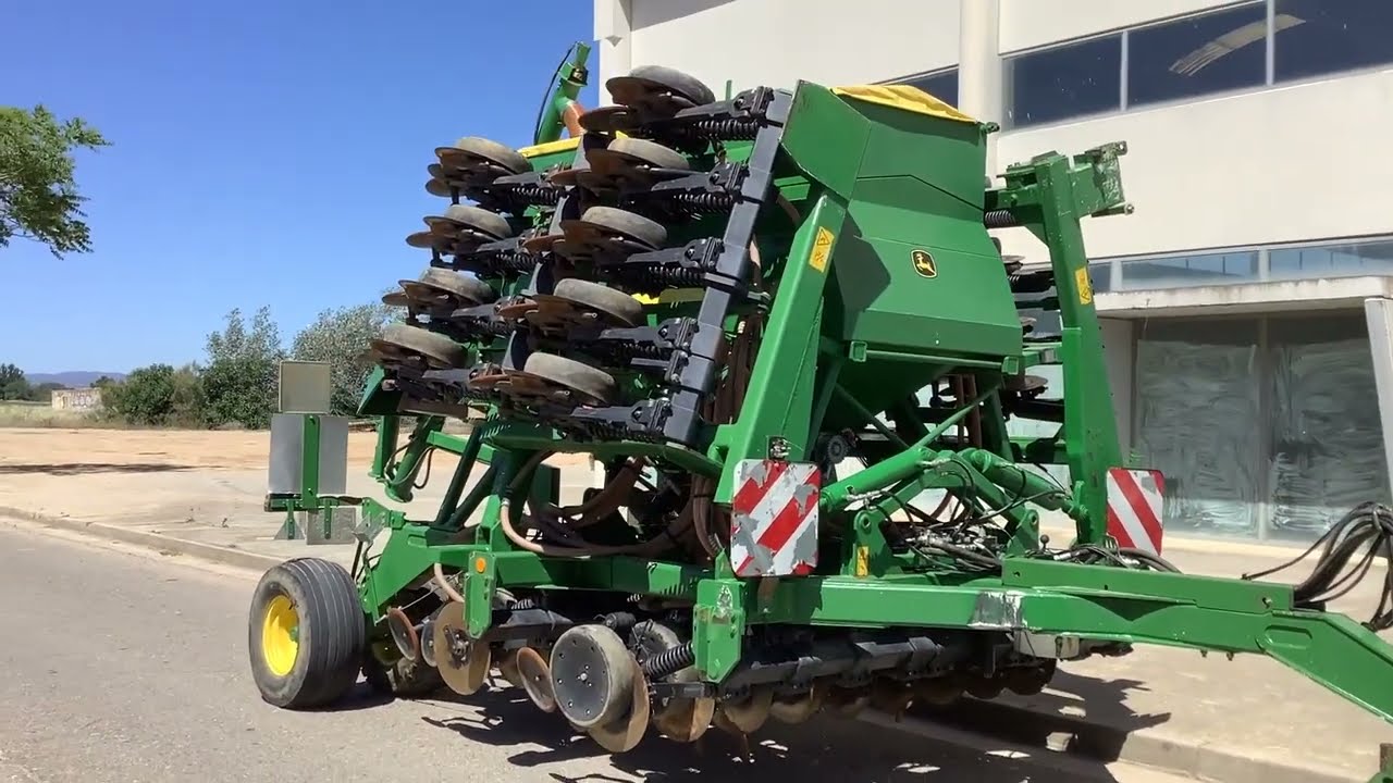 SEMBRADORA JOHN DEERE 750A  6 M