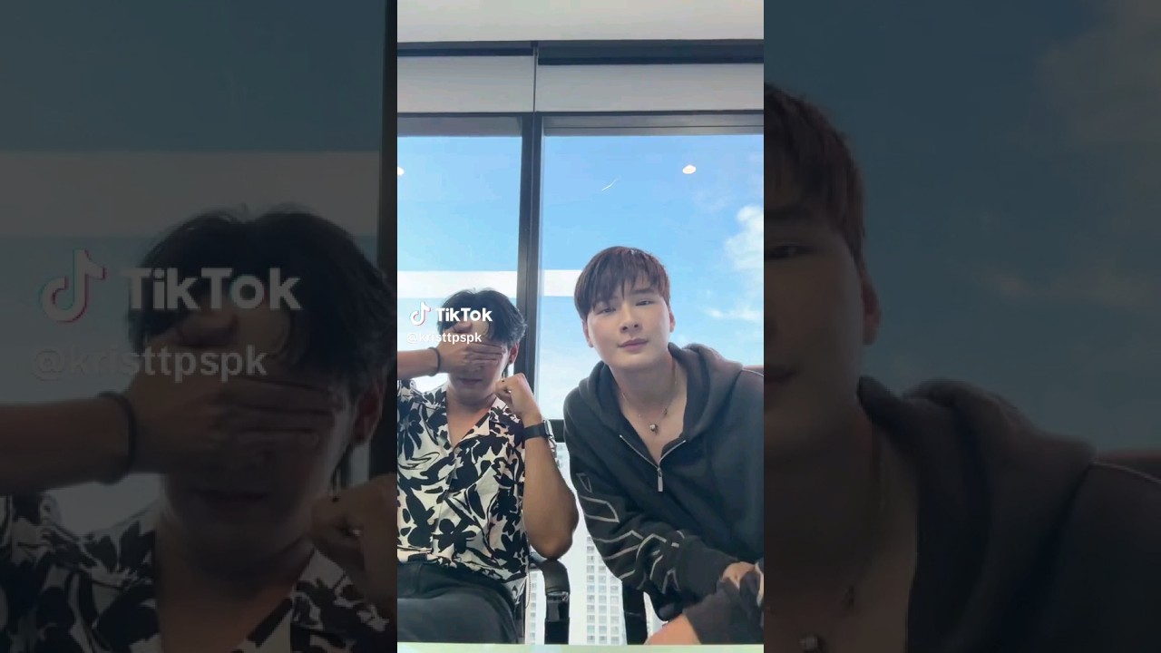 Someone is showing off his loverrrrr🤭❤️Do it more phi #kristsingto #theexmorning #sotusstheseries
