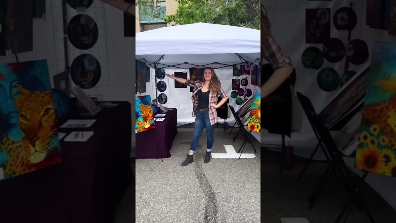 🎨 My first art show!! 👩🏻&zwj;🎨