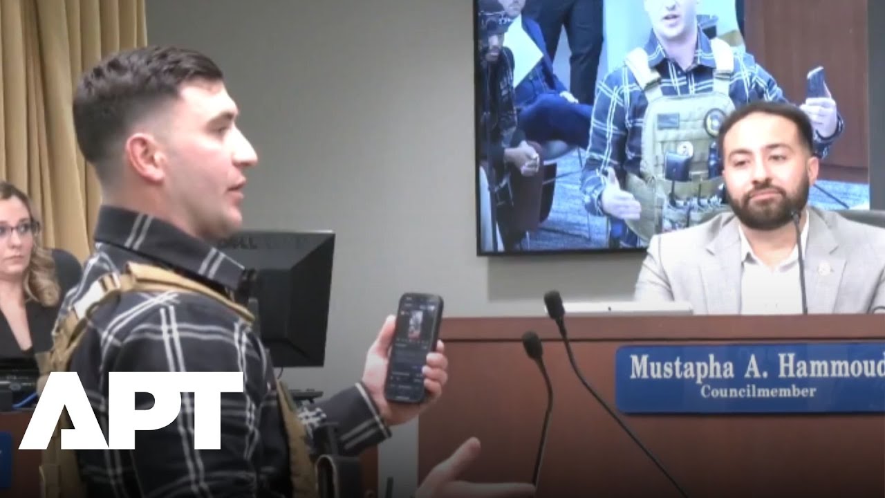«Убирайтесь к черту из моей страны»: пламенная речь кандидата в Сенат от республиканцев Джейка Лэ...
