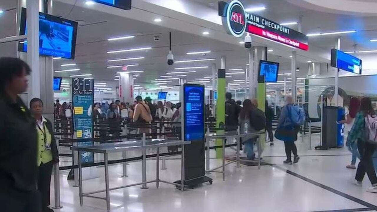 Частичная приостановка работы правительства влияет на движение транспорта в аэропорту Хартсфилд-Д...