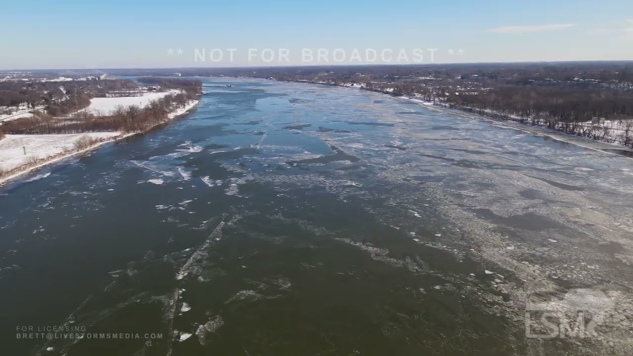 01-28-2026 Louisville, KY - Drone - Ohio River Large Ice Formations