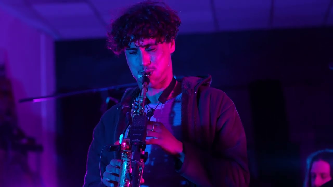 N&eacute;buleux | Hors Champ | Live at Bad Taste | French Jazz-Rock