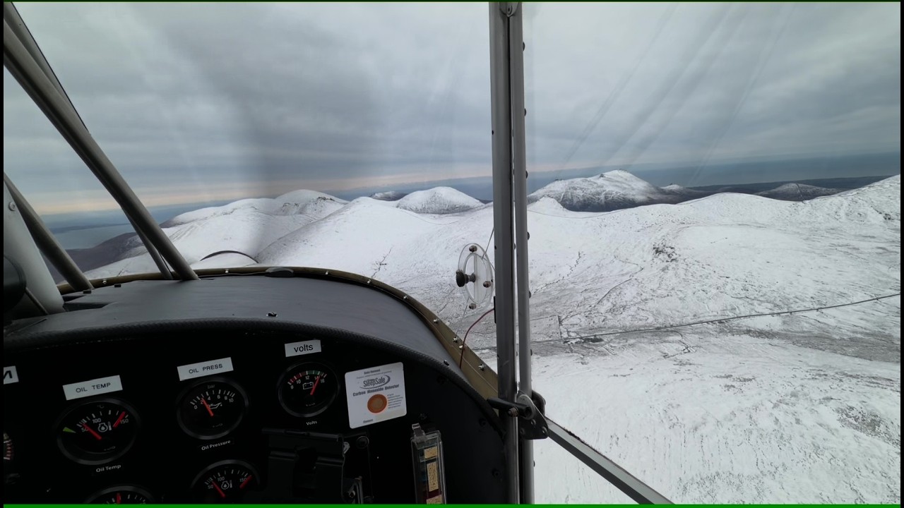 Skyranger Classic Passenger - a bumpy ride at the snowy Mournes with Stevie. Kernan Aviation 14-2-26