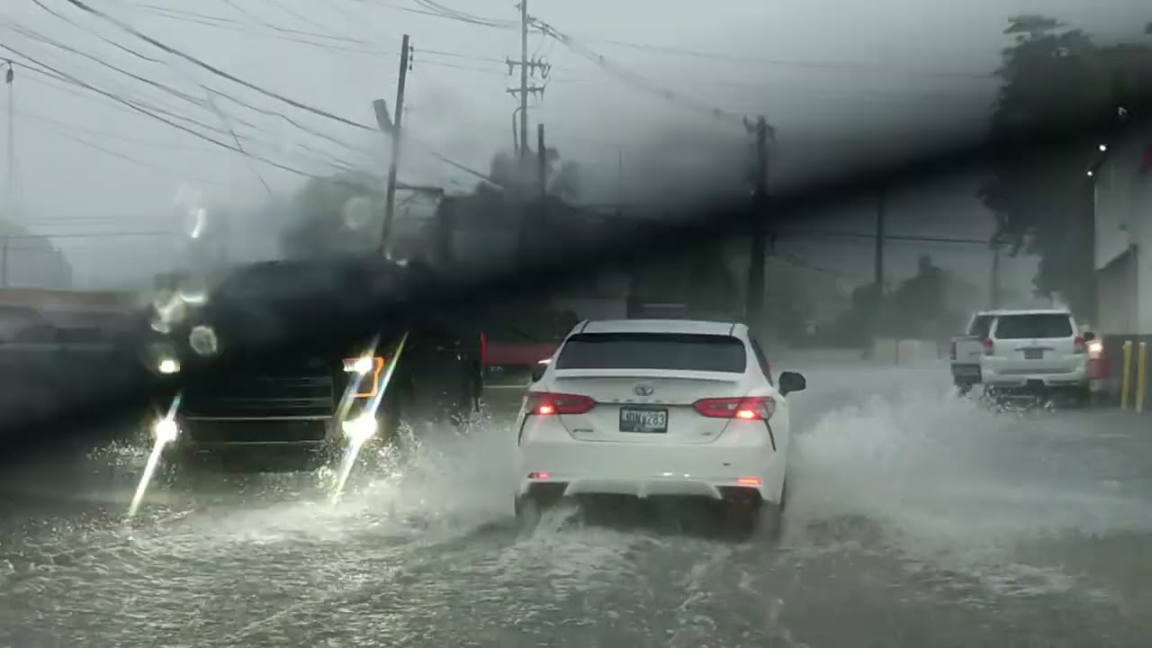 SEGUIMOS PERSIGUIENDO LAS TORMENTAS FUERTES EN EL OESTE.