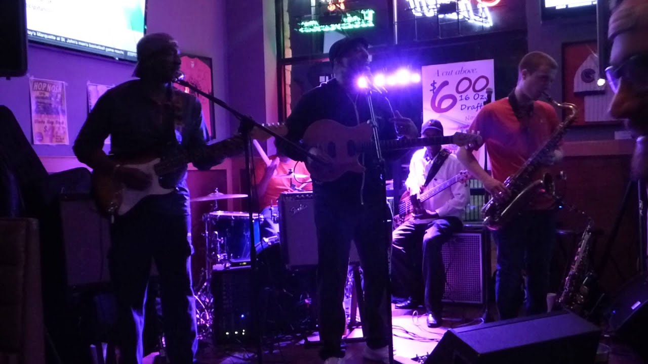 Dexter & The Funkyard @ Brasky's Bar & Gril
