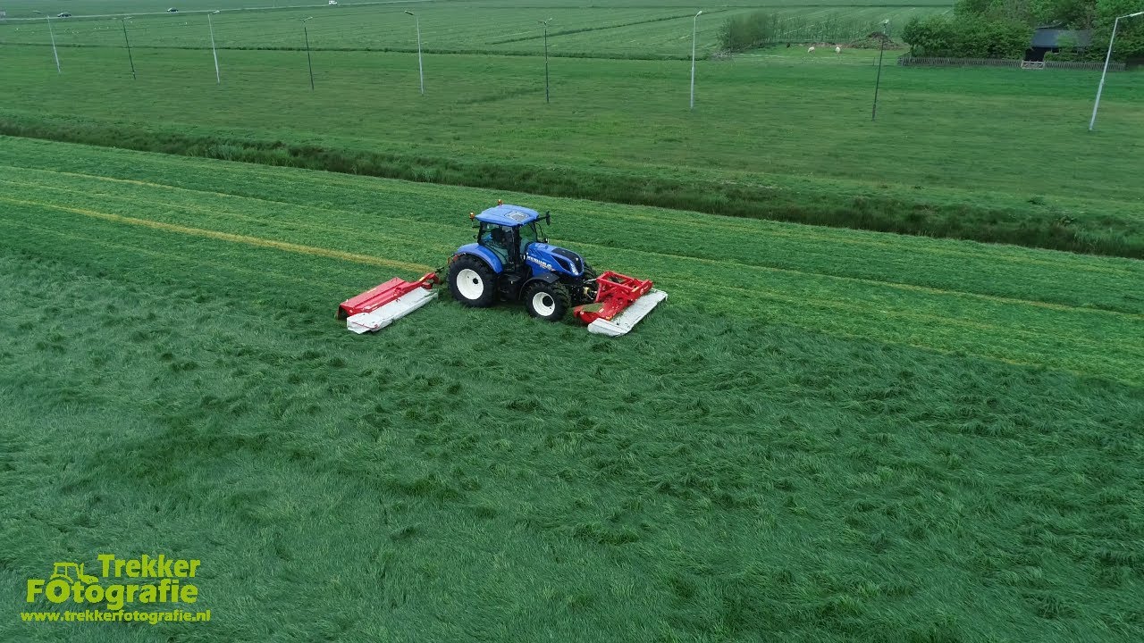 Eerste snede gras maaien door loonbedrijf Maurice Land