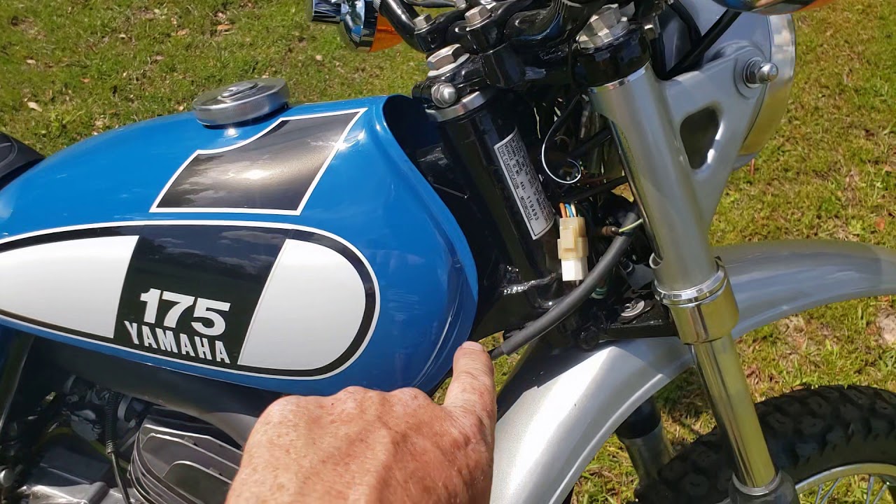 Bringing my Yamaha 1975 Dt175 back to life!!!