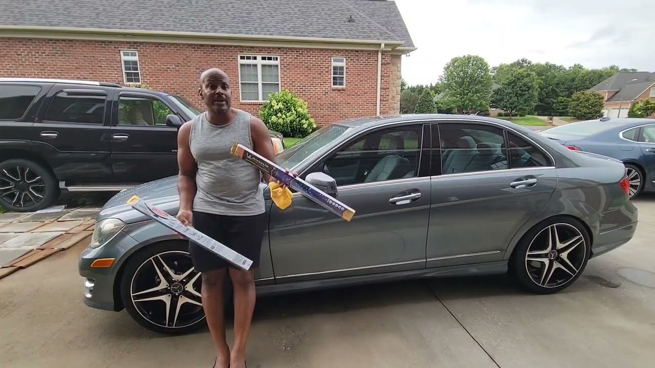 Установка силиконовых щеток стеклоочистителя Michelin XT на Mercedes Benz Luxury Sport Sedan