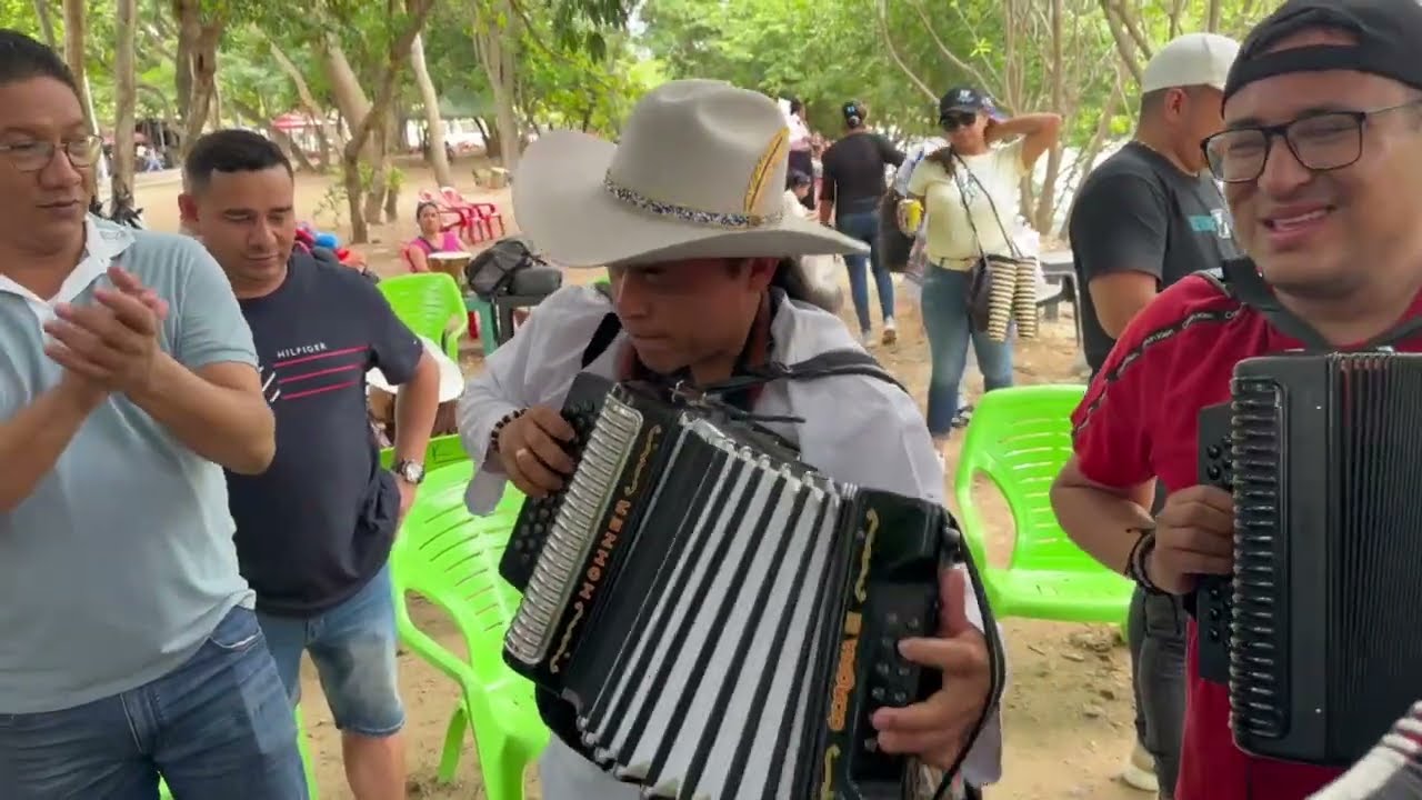 MANO A MANO DE ACORDEONES con Manuel Vega, Jose Vega, Arismalder Loperena y Sergio 