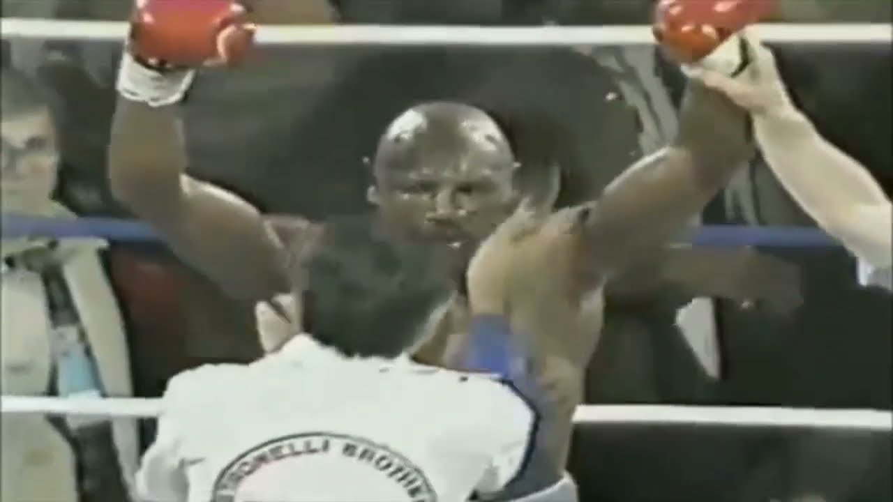 10 Greatest Southpaw Boxers of All Time