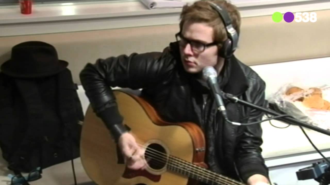 Radio 538: Gavin Degraw - Not over you (live bij Evers Staat Op)