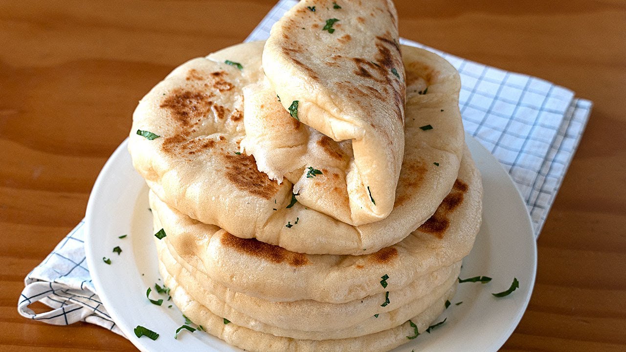 Pan plano turco BAZLAMA - Receta de pan plano en la sartén fácil y delicioso - Pan SIN horno