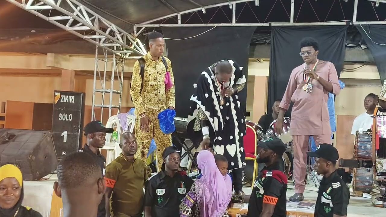 ZIKIRI SOLO EN CONCERT LIVE A ABIDJAN KOUMASSI