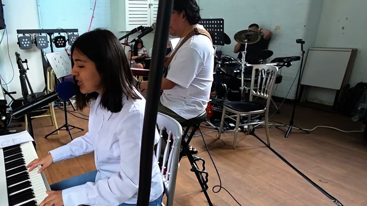 Yesenia Mamani -  All of me - Ac&uacute;stico - Concert 14 June 2025 London