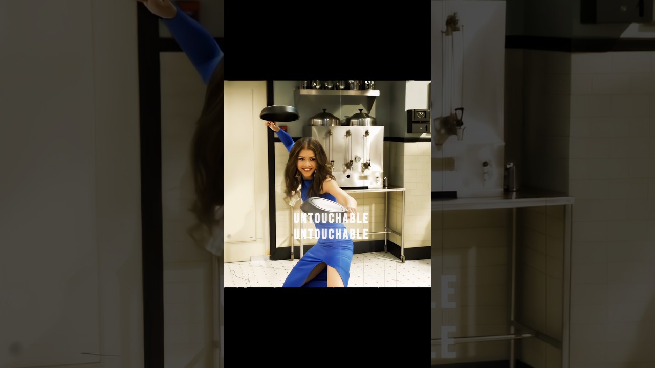 she&rsquo;s just a little girl #zendaya #shorts #disney