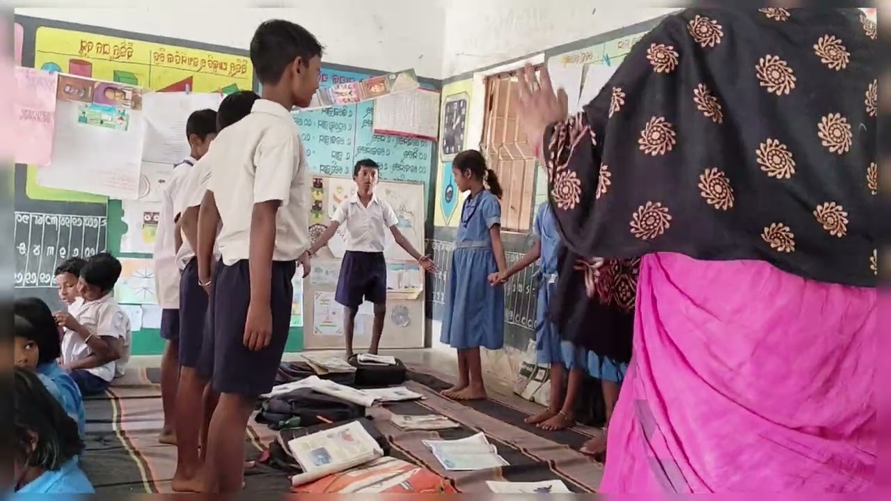 Odia teaching #learning poem #class v#happy & enjoy#with action 🥰