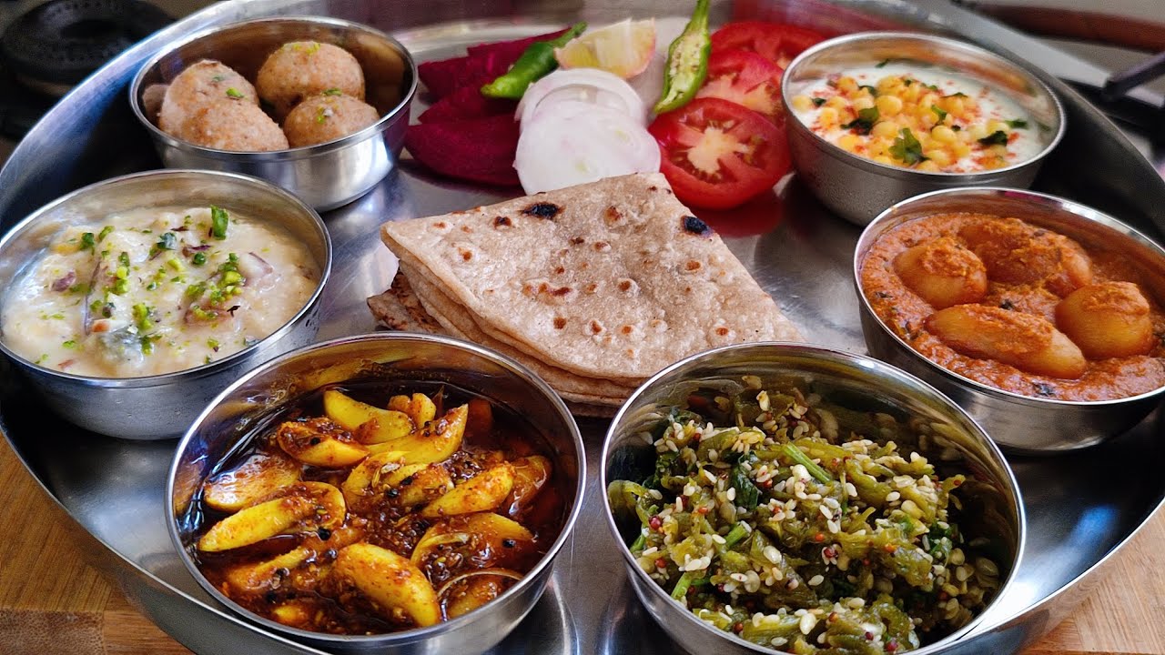 आज की राजस्थानी थाली में मैने क्या-क्या बनाया है❓🤔simple thali rajasthani easy tasty lunch dinner r