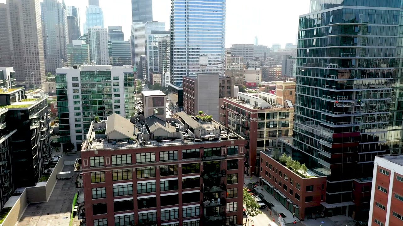 Chicago Real Estate Drone Video: 850 W Adams