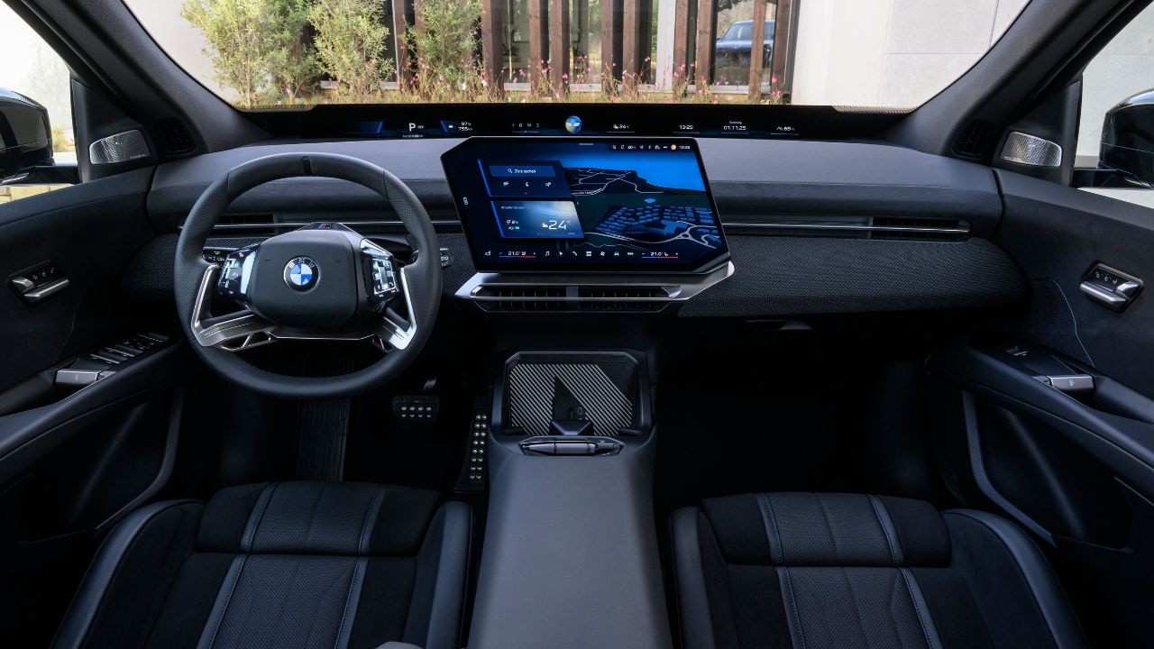 Новый BMW iX3 50 xDrive – ADAS, автоматическая парковка и интеллектуальный ассистент на основе ис...