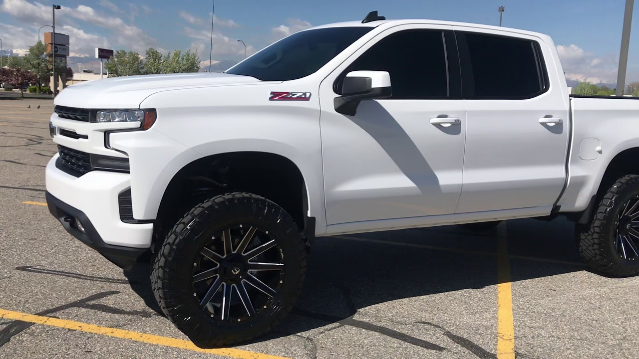 2019 Chevy Silverado on 37’s