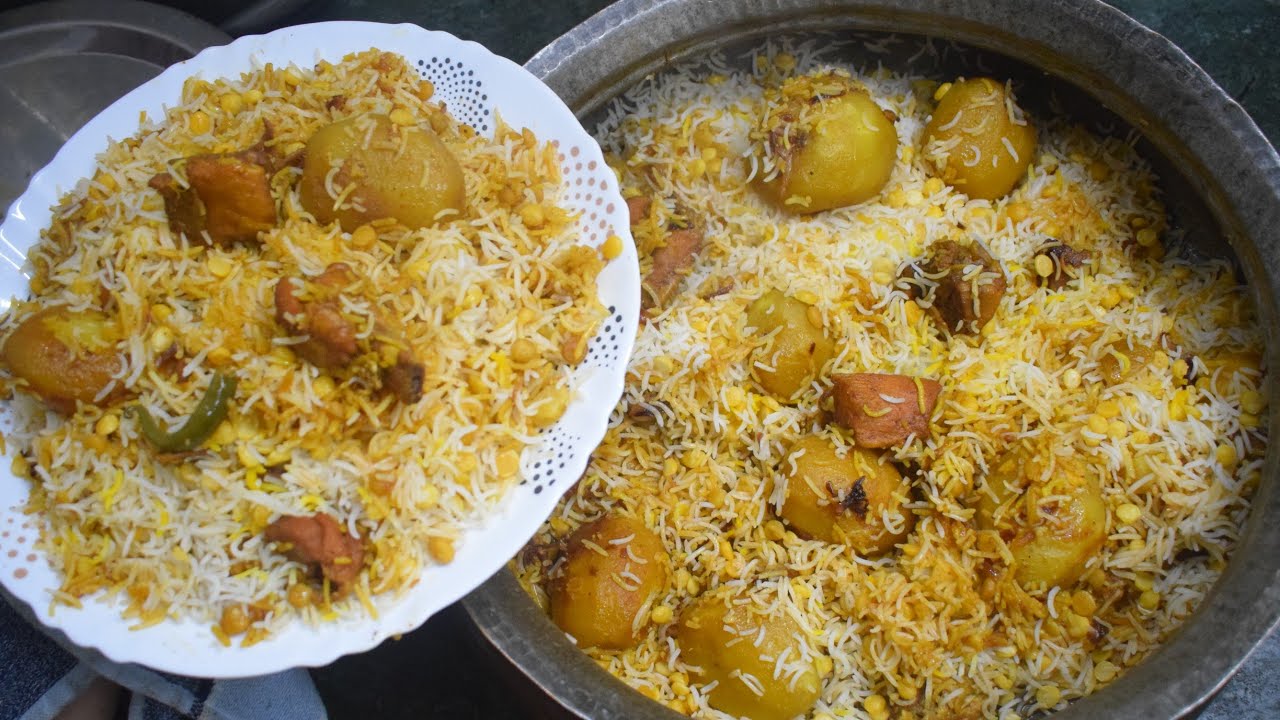 Kolkata Bawarchi Style Degi Khichda Recipe | Kolkata Muharram Style Chicken Khichda | चिकन खिचड़ा