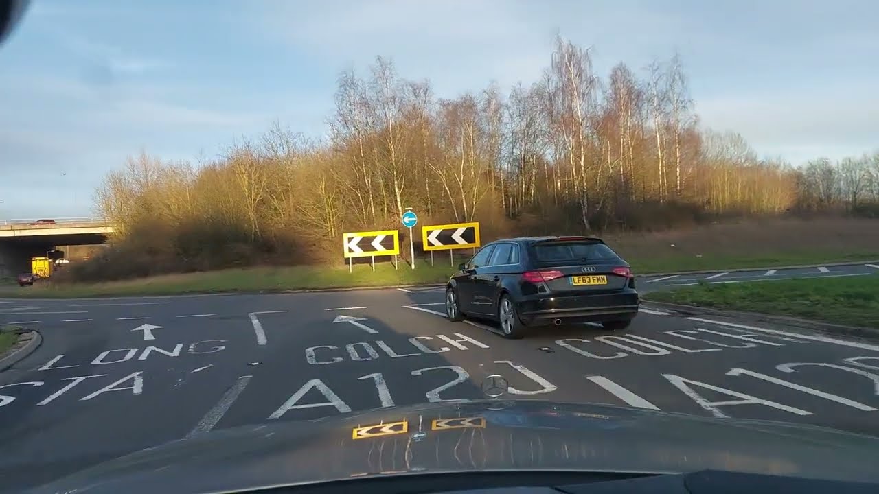 Driving in the UK: Bishops Stortford, A120, Stansted Airport Mid Stay Car Park Free Set Down