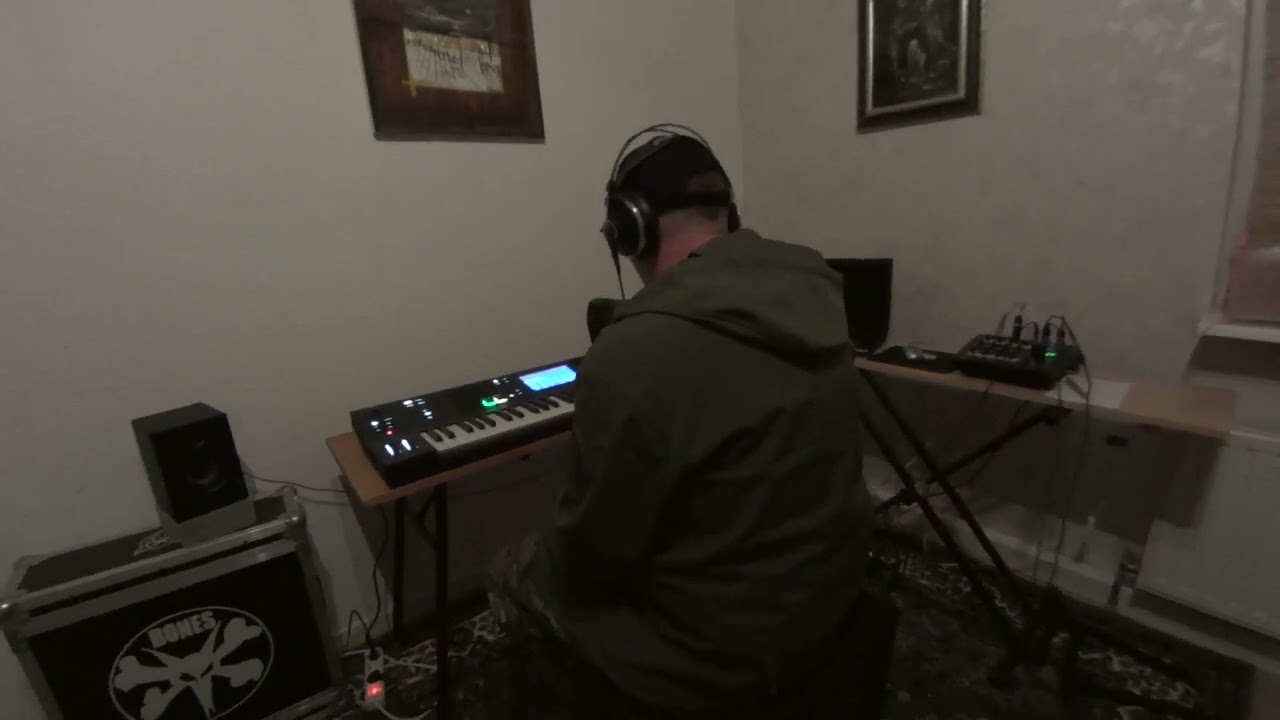 MPC Key 61 with sunglasses & Illumine