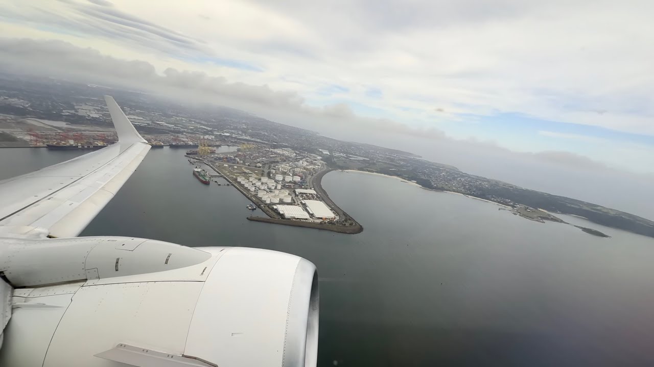 HDR 737-800 loud whining noise engine start & take off - HDR - Sydney to Brisbane flight in 4K