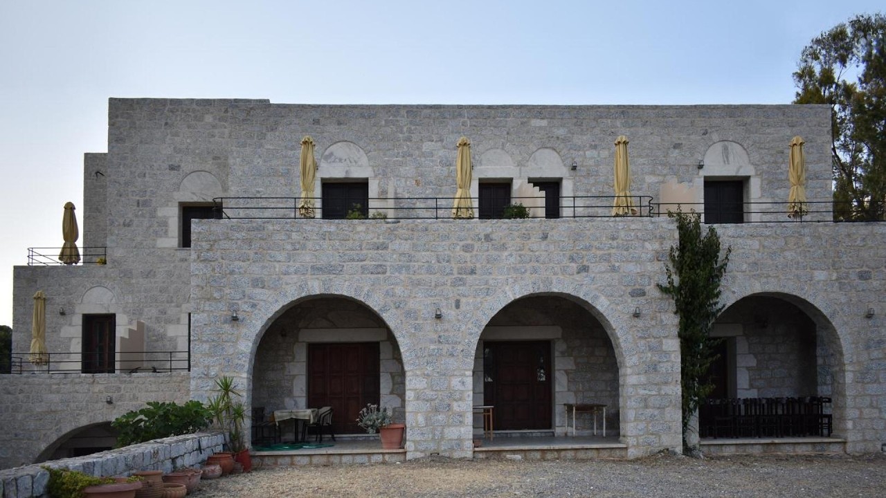 Akroyiali Apartments | Kokkala, Greece | Hotel Review ⭐
