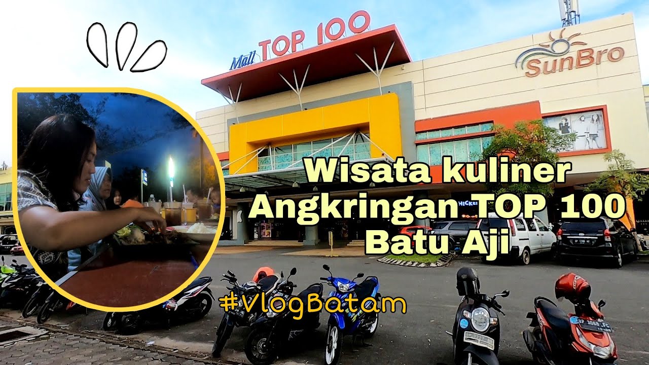 Suasana angkringan di depan mall Top 100 Tembesi, Batu Aji . Kota Batam 2022