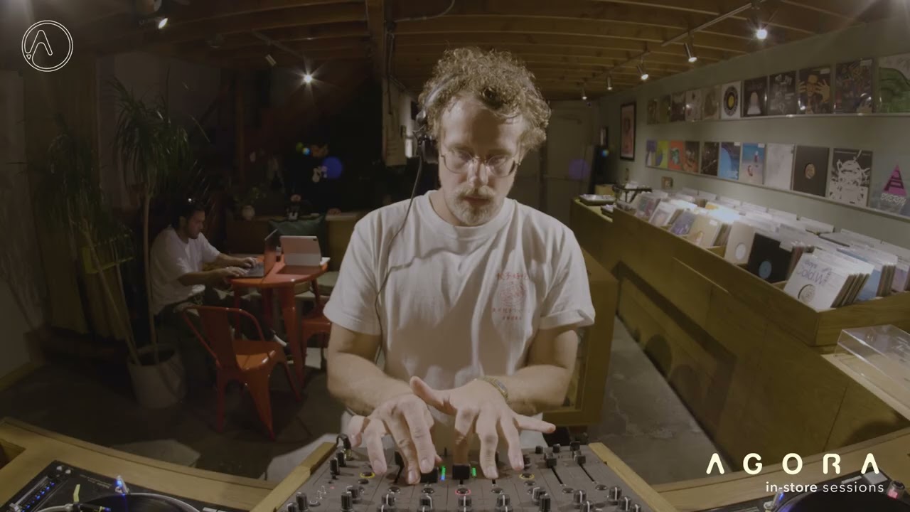 Agora In-Store Session with D A S