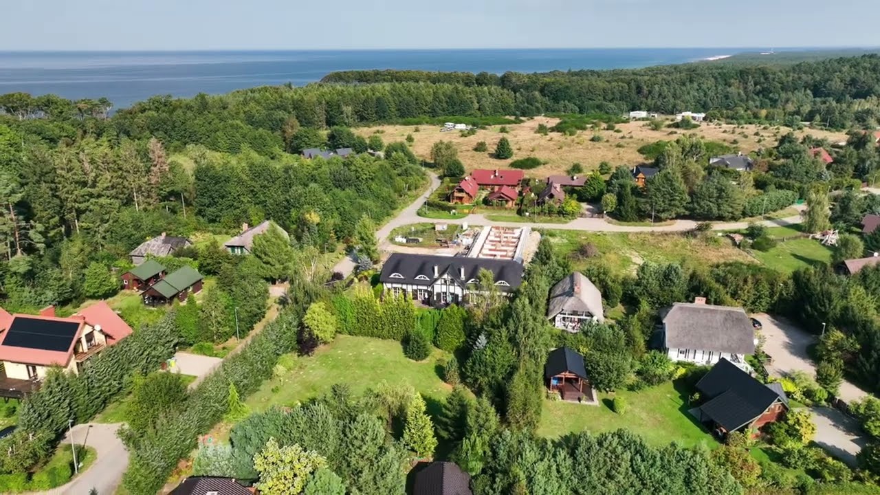 Dębina, gmina Ustka, 200 m od morza - pensjonat z 5 apartamentami dwupoziomowymi