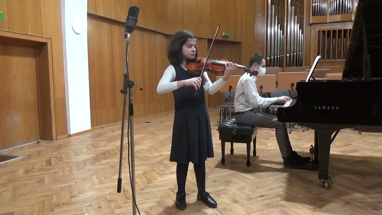 Tambourin, Gossec, performed by Kosara Aleksandrova (10)