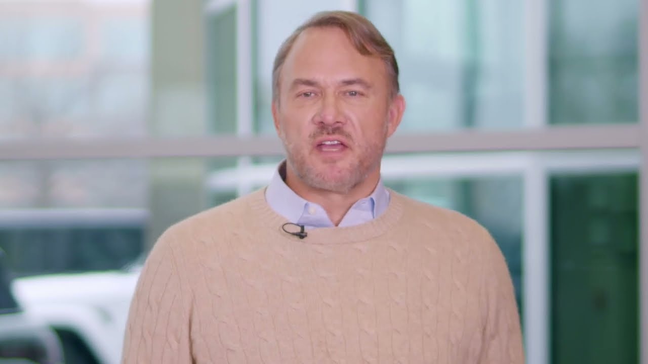 Discover the 2025 Volvo XC90 at Fields Volvo Cars Northfield