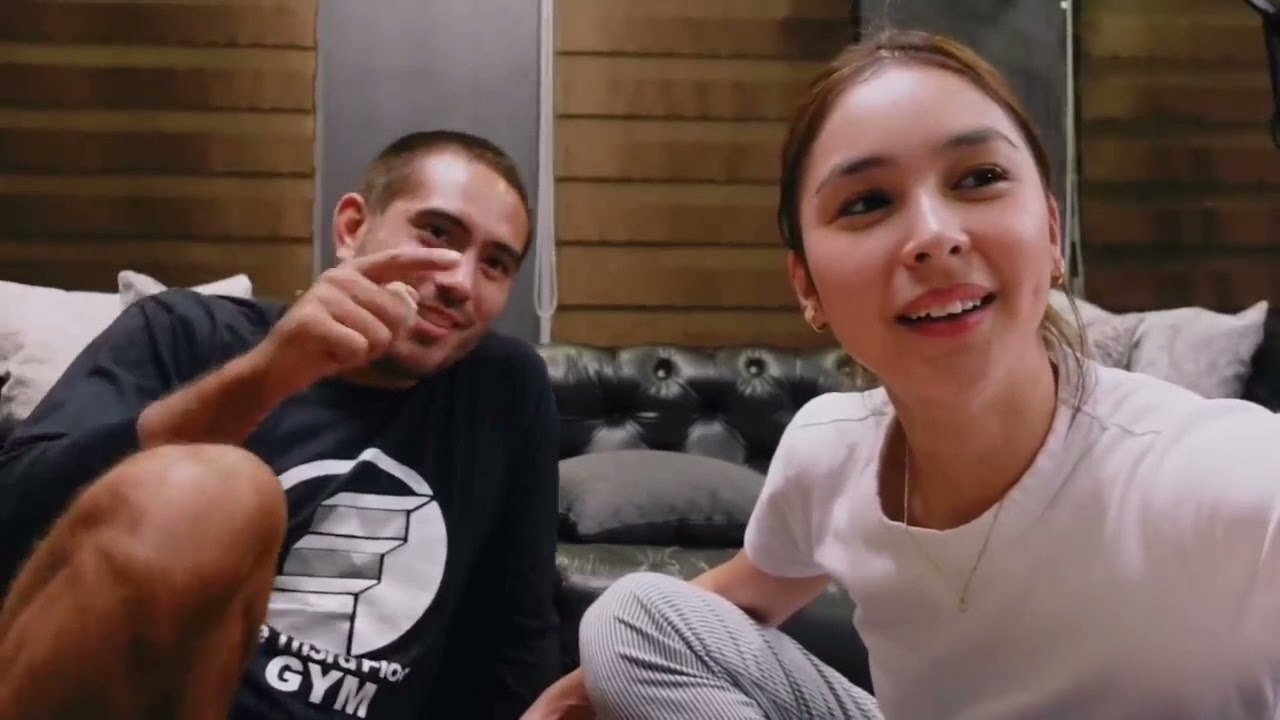 Gerald Anderson and Julia Bareto First time to eat streetfoods & said when to have a family