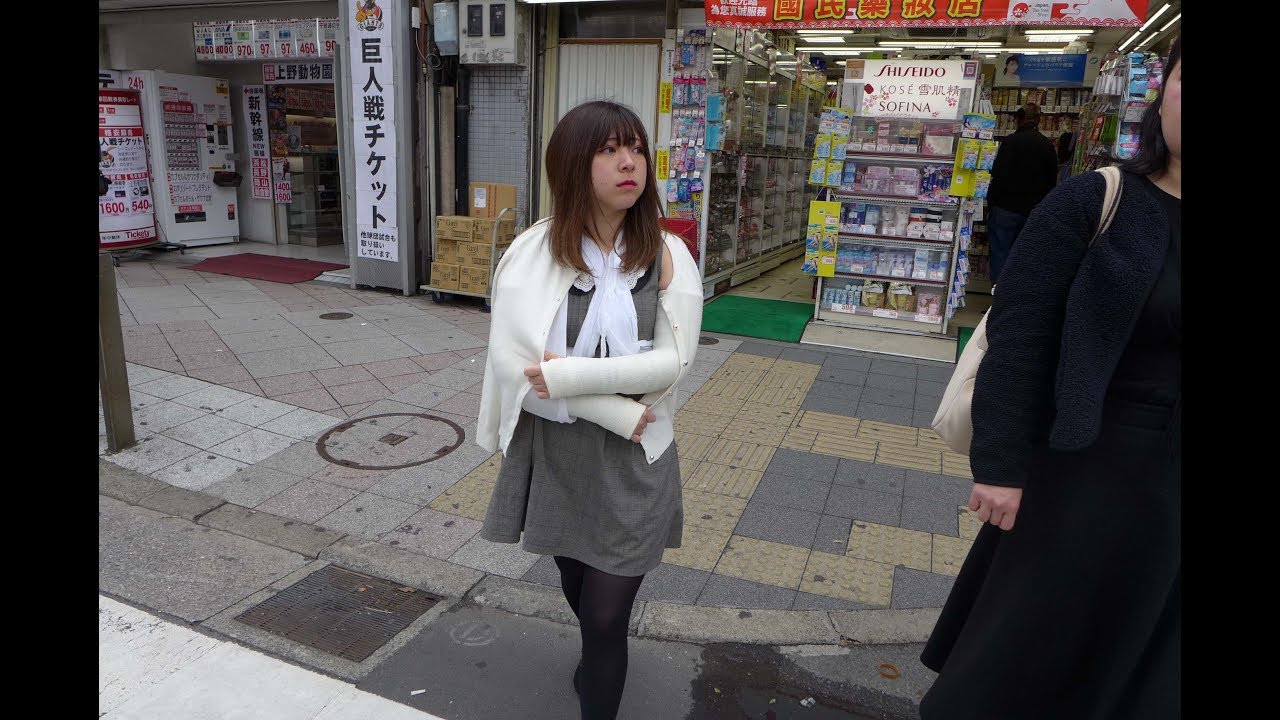両腕ギプスで女子会　Double LAC