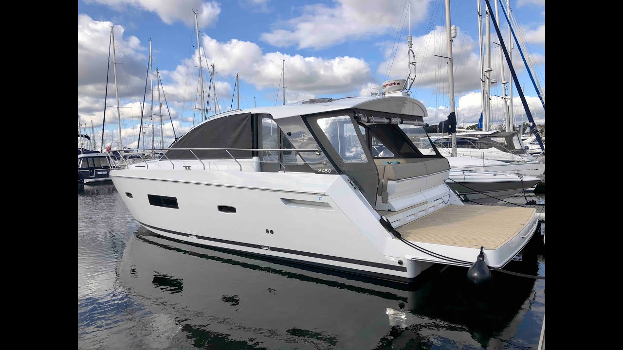 2016 Sealine S450 