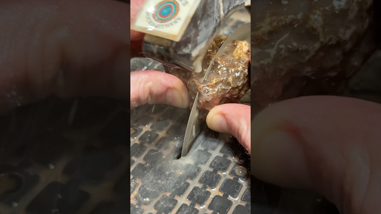 Аметист внутри малавийского агата!