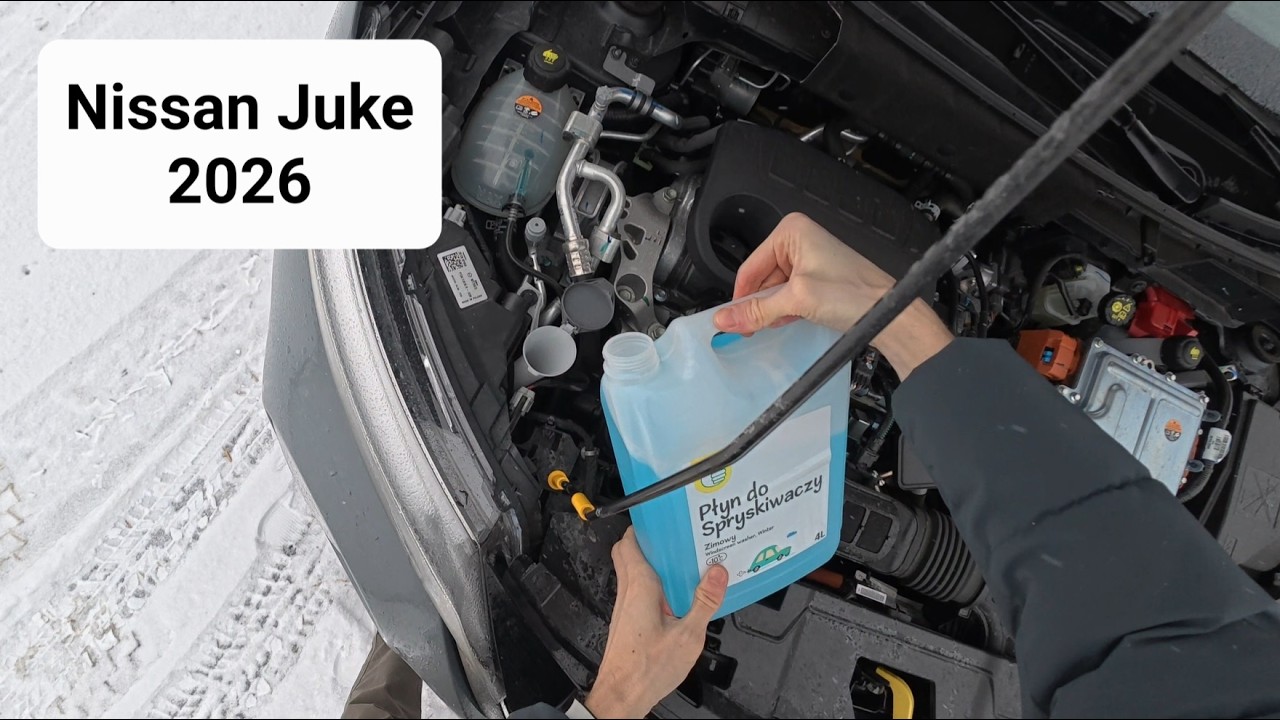 Nissan Juke / заливаю омывайку / POV