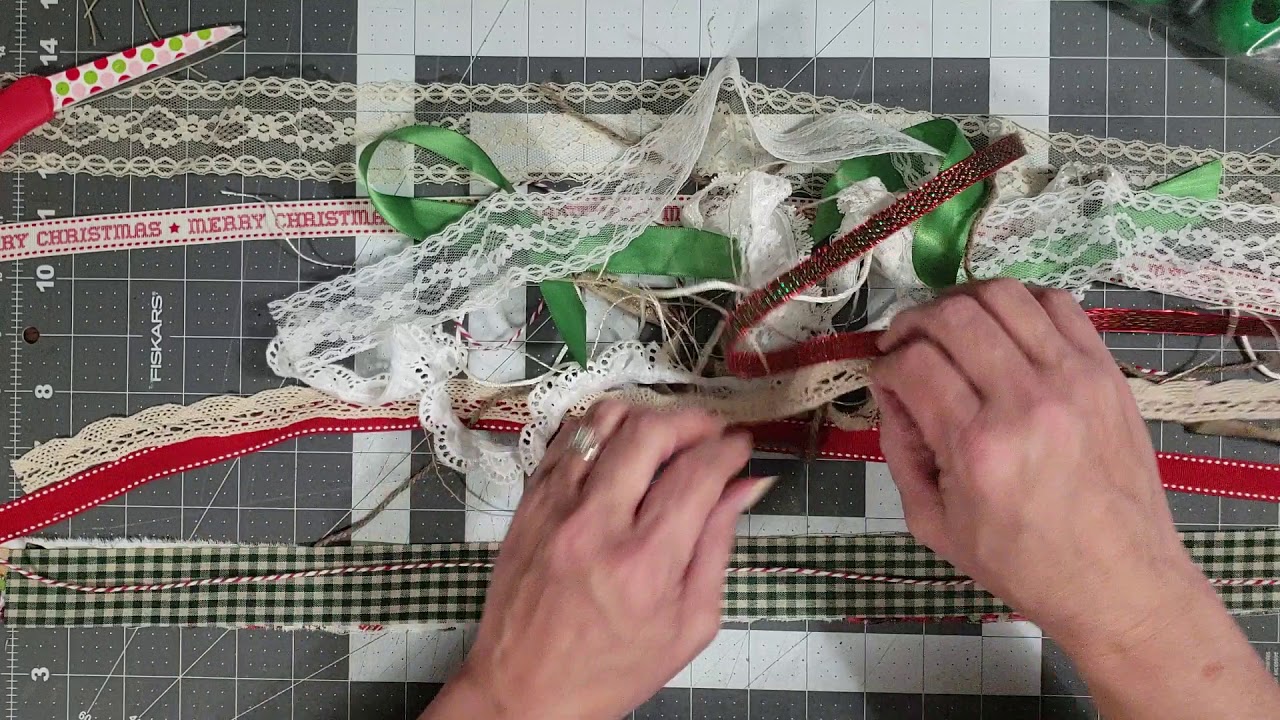 Tutorial: making a fabric, lace and ribbon tassel