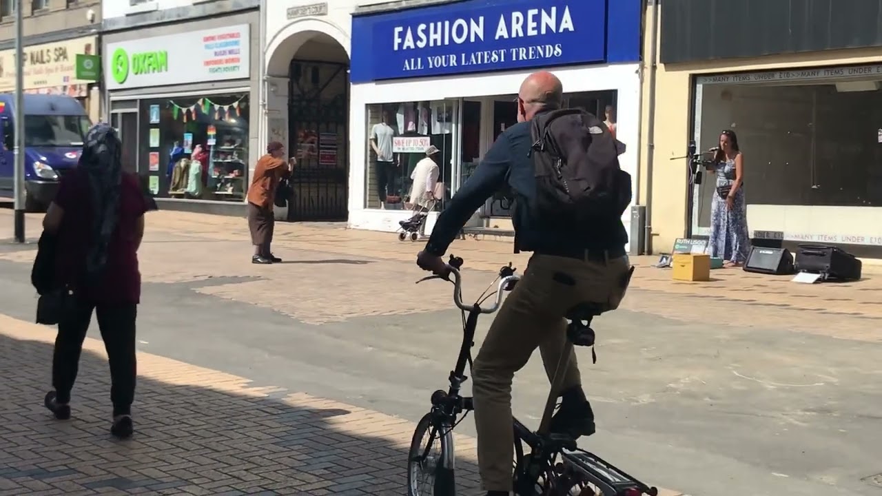 At Last - The Dancing Queen and the Beautiful Voice of the Street Singer/Busker - Huddersfield