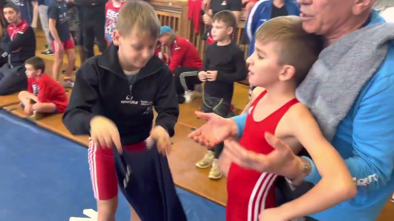 Paris Adamkovič, červený dress 9.y.o. Wrestling U11 Plzeň